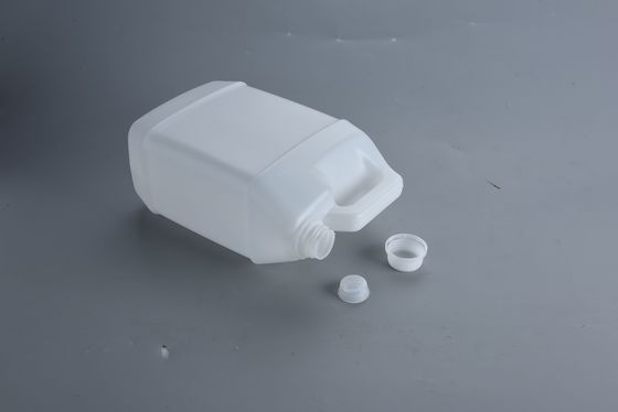 4L Özelleştirilebilir Plastik Jerry Kutusu Sıkı Baş Kare Şekil HDPE Malzemesi 2mm Duvar Kalınlığı 30mm Dış Diametresi
