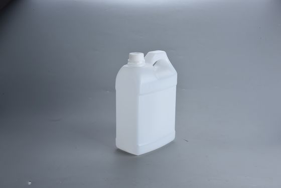 3 litrelik plastik düz kutu, kolayca kullanılabilir ve saklanabilir.